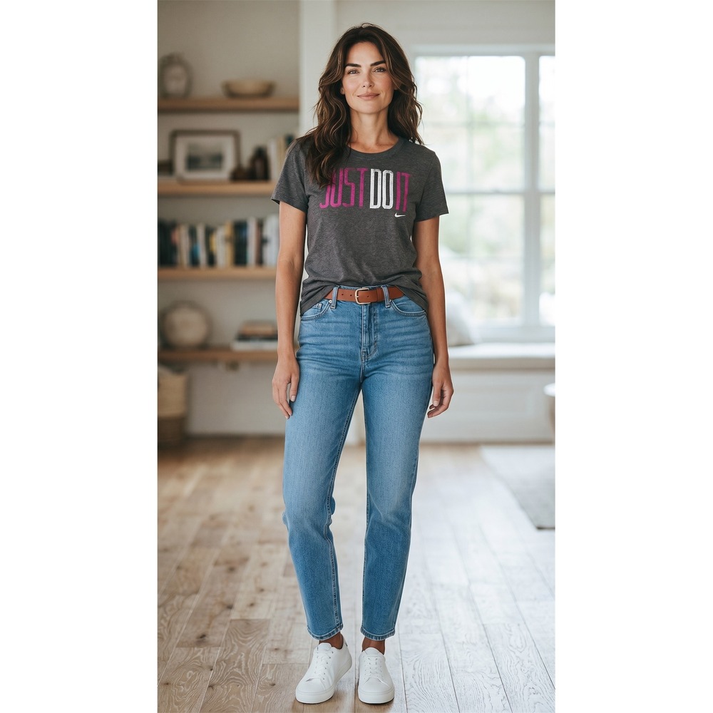 Nike Womens Just Do It Graphic T-Shirt Slim Fit Charcoal Grey Pink‎ Small